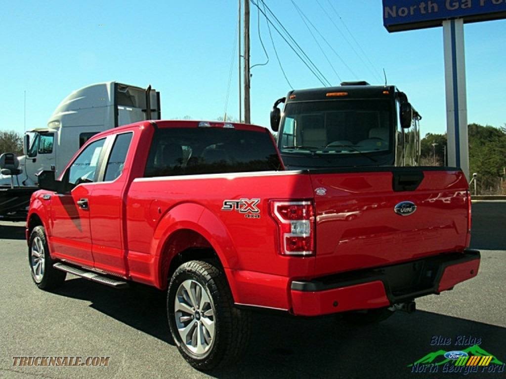 2018 F150 XL SuperCab 4x4 - Race Red / Earth Gray photo #3