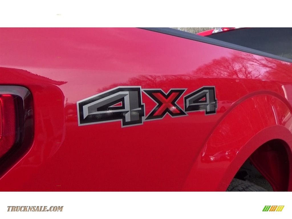 2018 F150 XL Regular Cab 4x4 - Race Red / Earth Gray photo #9