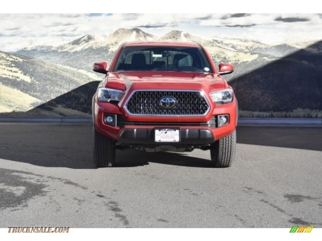 2018 Tacoma TRD Off Road Double Cab 4x4 - Barcelona Red Metallic / Cement Gray photo #2
