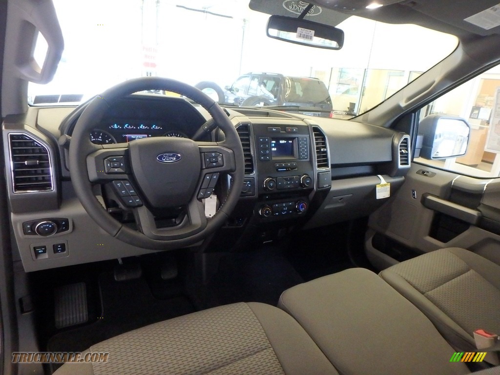 2018 F150 XLT SuperCab - Magnetic / Earth Gray photo #8