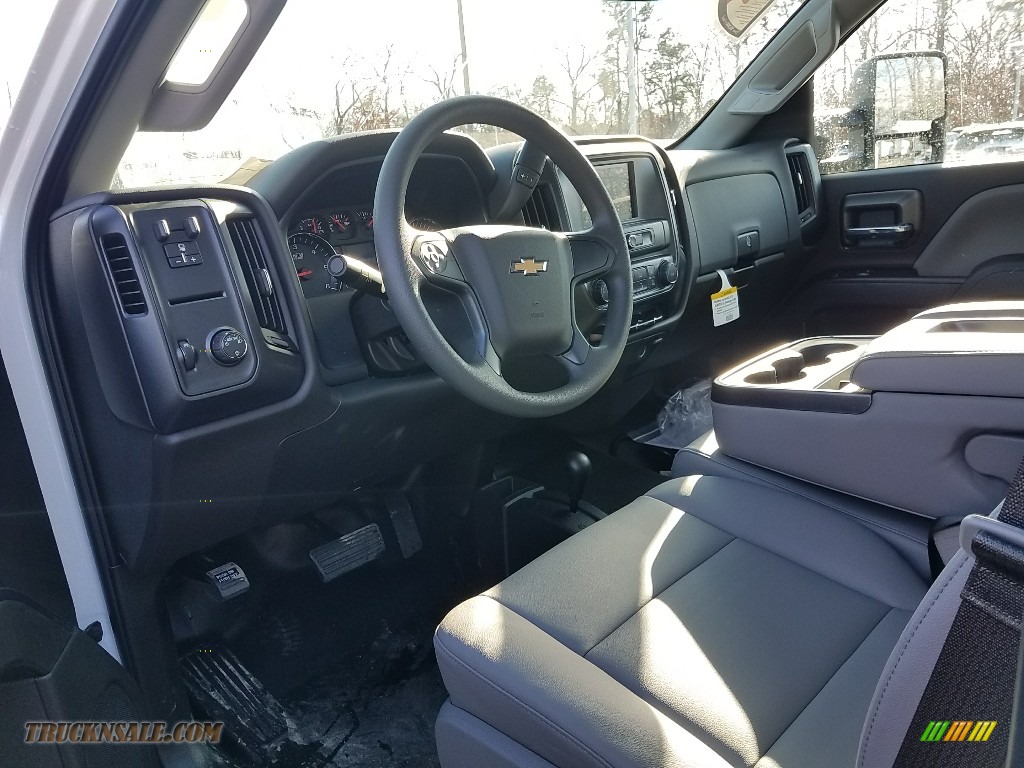 2018 Silverado 2500HD Work Truck Regular Cab 4x4 Chassis - Summit White / Dark Ash/Jet Black photo #7