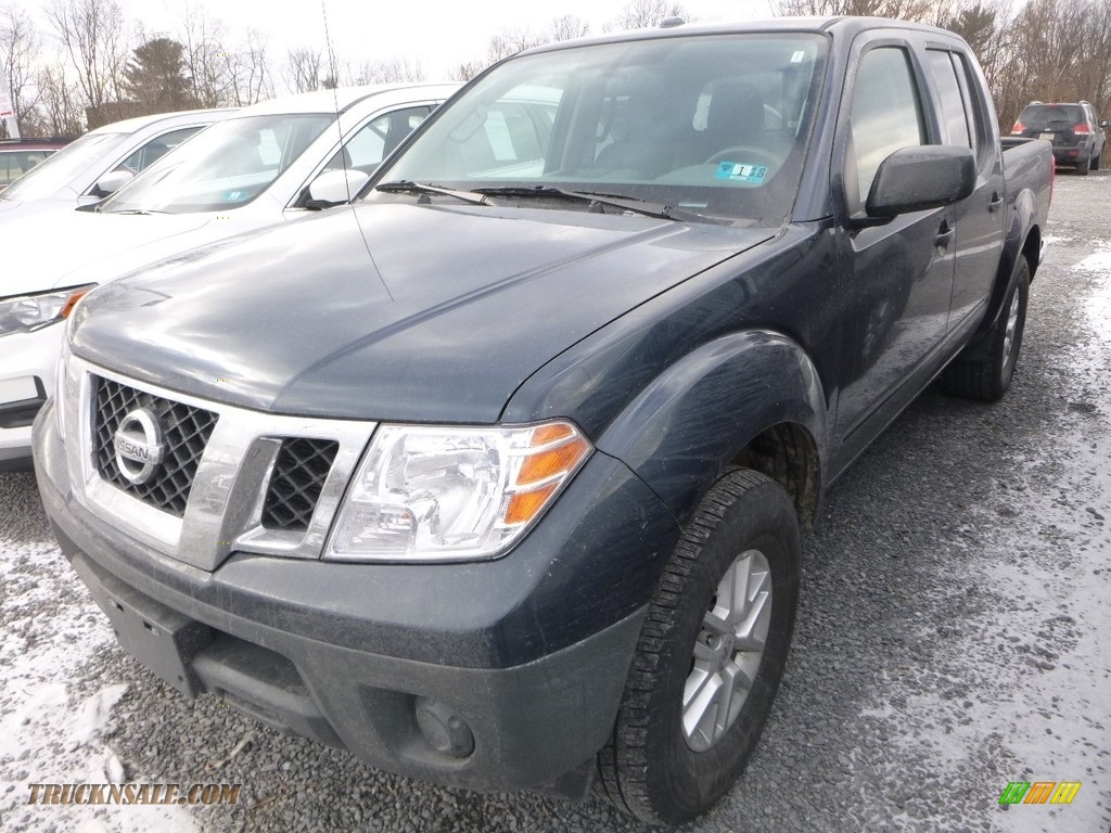 2017 Frontier SV Crew Cab 4x4 - Arctic Blue Metallic / Graphite photo #4 2017 Frontier SV Crew Cab 4x4 - Arctic Blue Metallic / Graphite photo #4