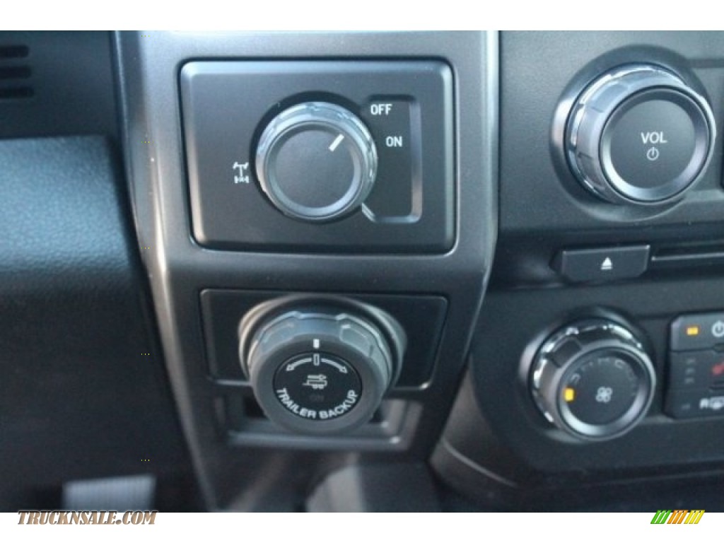 2018 F150 XLT SuperCrew - Ingot Silver / Black photo #15 2018 F150 XLT SuperCrew - Ingot Silver / Black photo #15
