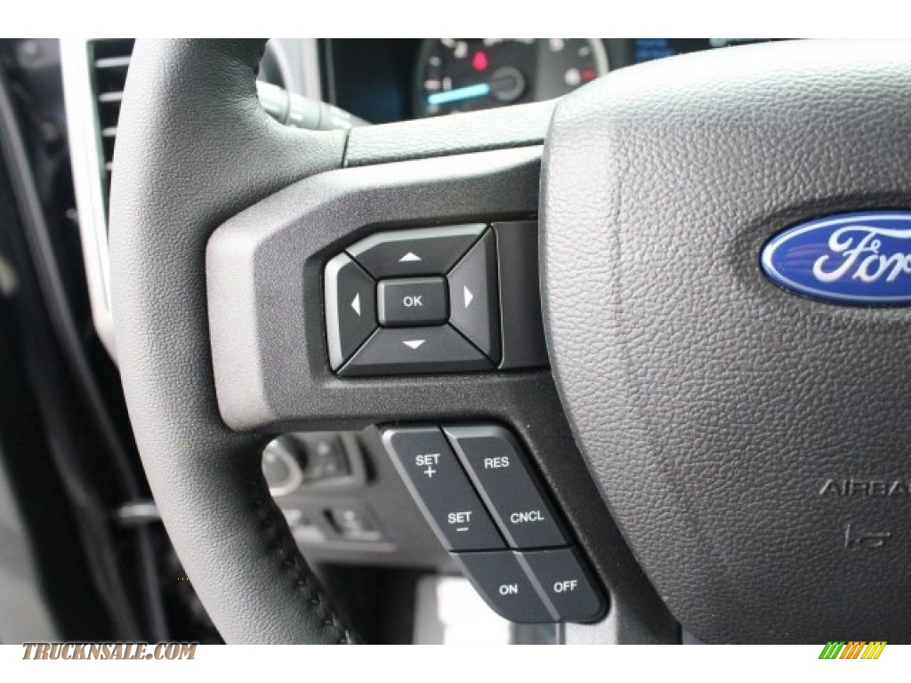 2018 F150 XLT SuperCrew 4x4 - Shadow Black / Black photo #18 2018 F150 XLT SuperCrew 4x4 - Shadow Black / Black photo #18