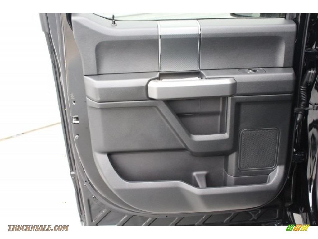 2018 F150 XLT SuperCrew 4x4 - Shadow Black / Black photo #22 2018 F150 XLT SuperCrew 4x4 - Shadow Black / Black photo #22