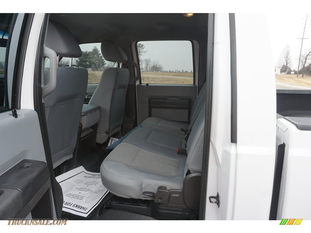 2015 F250 Super Duty XL Crew Cab 4x4 - Oxford White / Steel photo #23