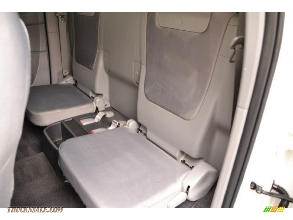 2015 Tacoma V6 Access Cab 4x4 - Super White / Graphite photo #22
