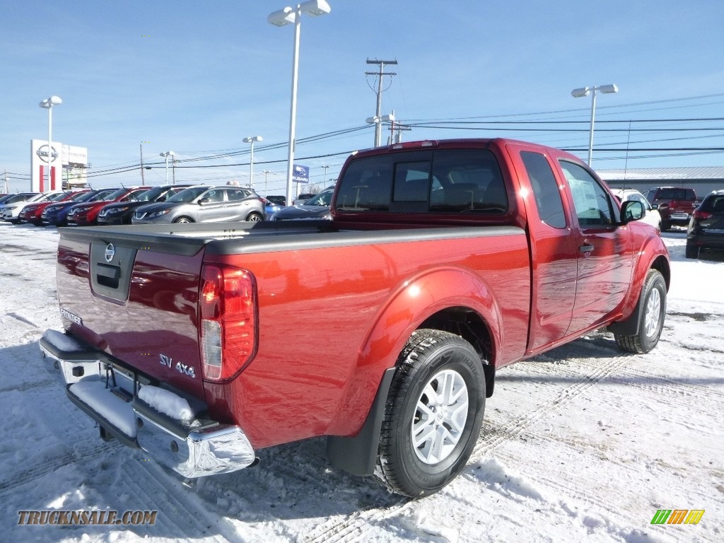 2018 Frontier SV King Cab 4x4 - Lava Red / Graphite photo #2
