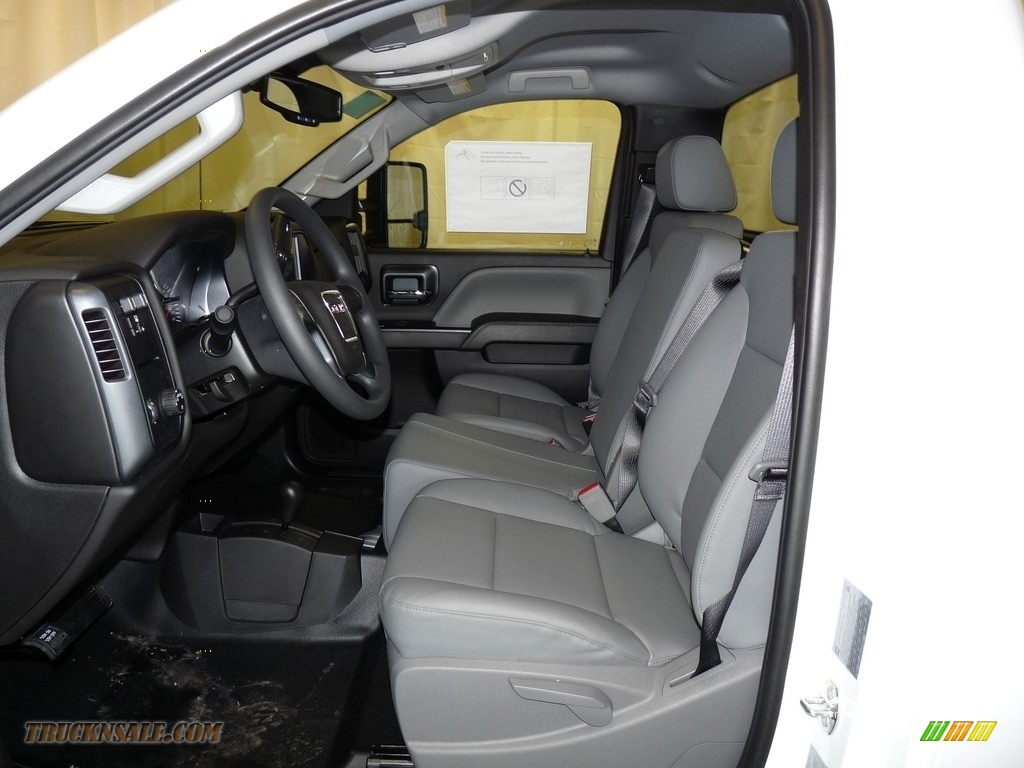 2018 Sierra 3500HD Regular Cab 4x4 Chassis - Summit White / Dark Ash/Jet Black photo #6