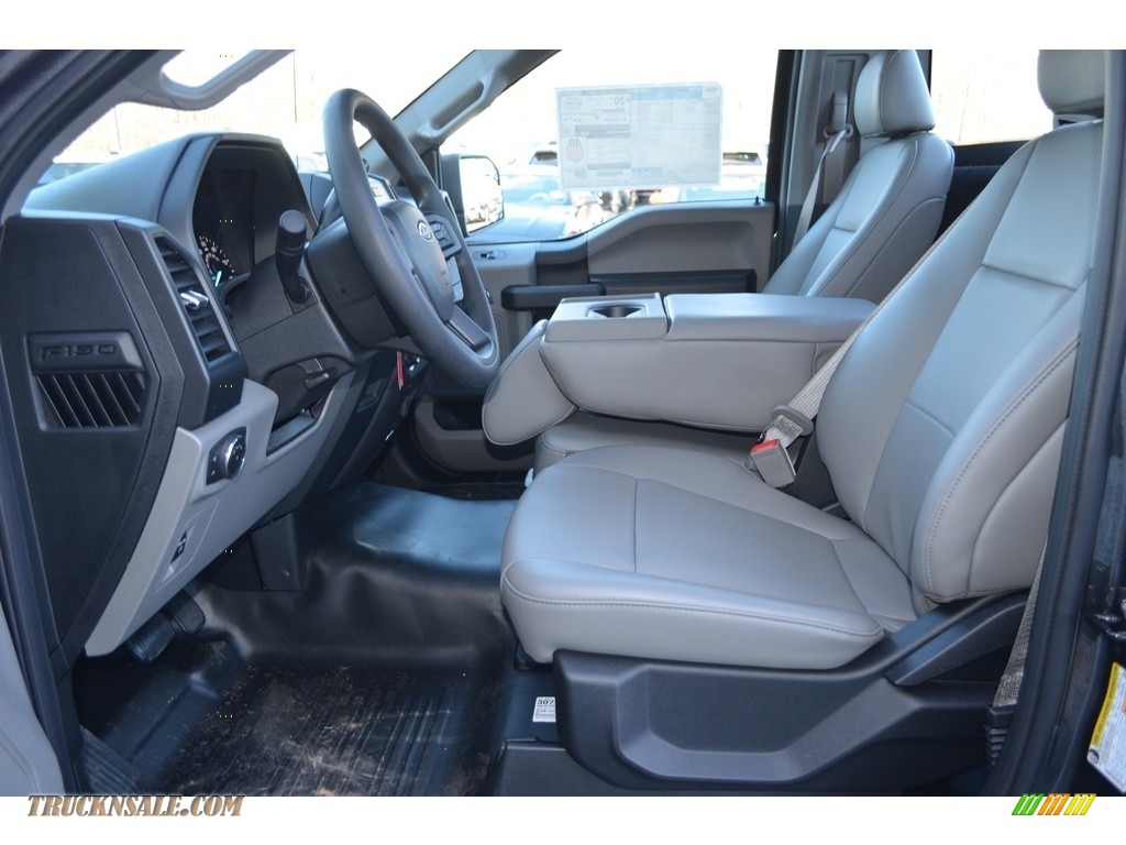 2018 F150 XL Regular Cab 4x4 - Magnetic / Earth Gray photo #8