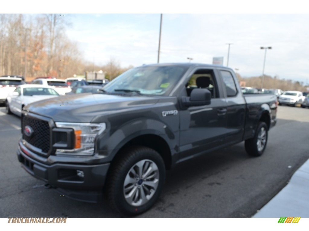 2018 F150 XL SuperCab 4x4 - Magnetic / Earth Gray photo #3