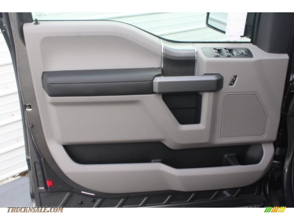 2018 F150 XLT SuperCab - Magnetic / Earth Gray photo #14
