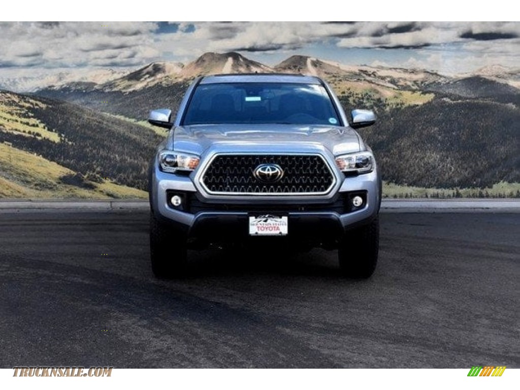 2018 Tacoma TRD Off Road Double Cab 4x4 - Silver Sky Metallic / Cement Gray photo #2