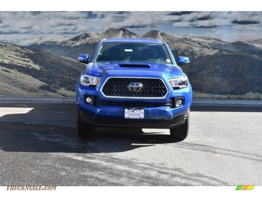 2018 Tacoma TRD Sport Double Cab 4x4 - Blazing Blue Pearl / Cement Gray photo #2