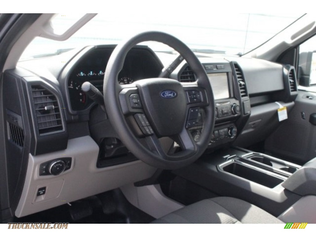 2018 F150 XL SuperCab - Magnetic / Earth Gray photo #15