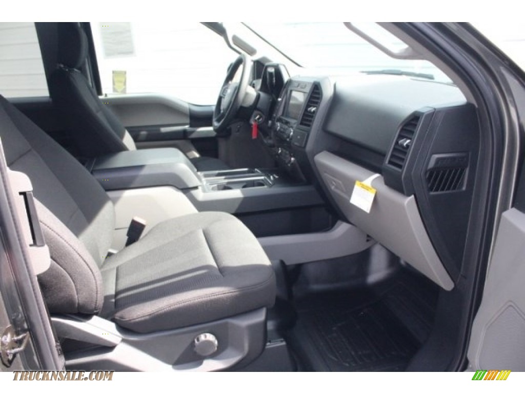 2018 F150 XL SuperCab - Magnetic / Earth Gray photo #32