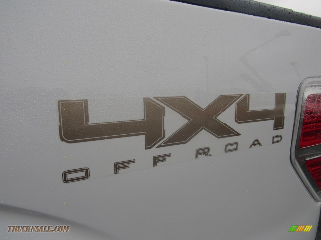 2014 F150 XLT SuperCab 4x4 - Oxford White / Pale Adobe photo #52