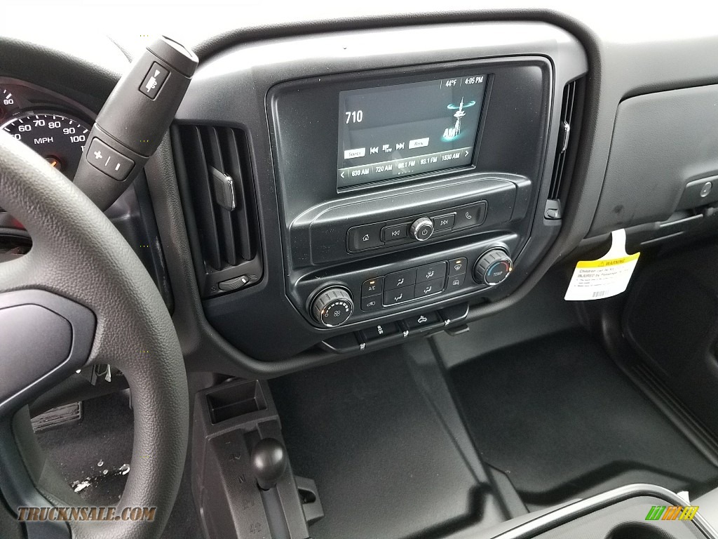 2018 Silverado 3500HD Work Truck Double Cab 4x4 Chassis - Summit White / Dark Ash/Jet Black photo #10