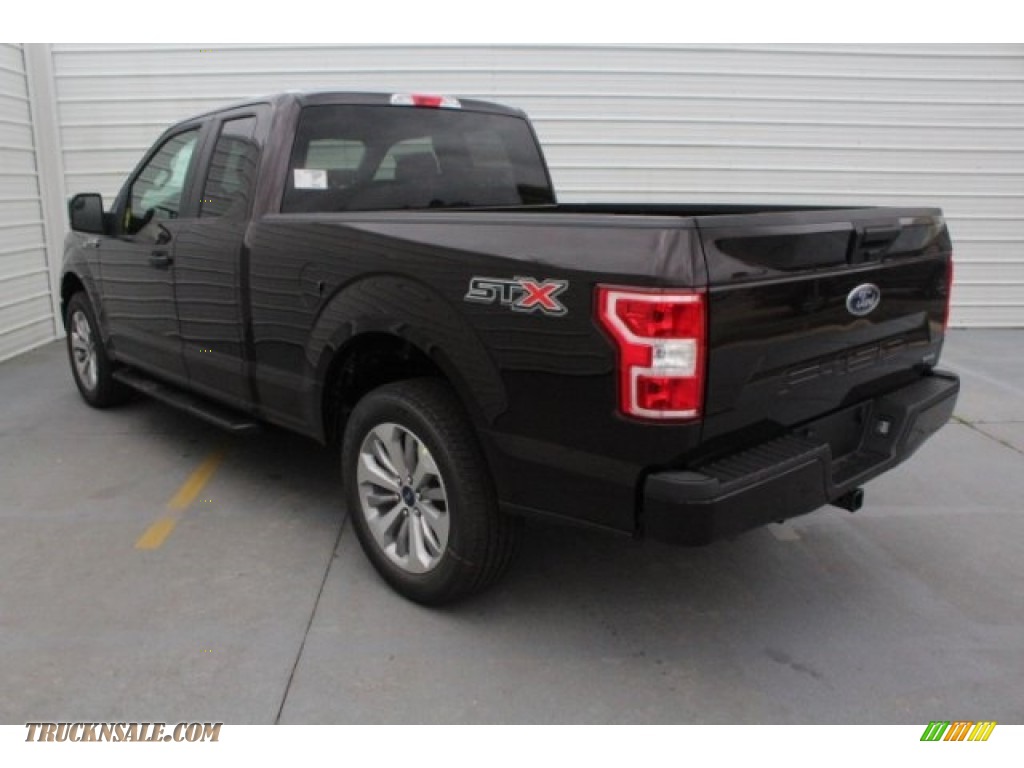 2018 F150 XL SuperCab - Magma Red / Earth Gray photo #8