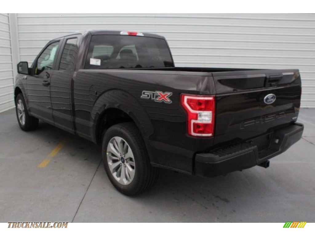 2018 F150 XL SuperCab - Magma Red / Earth Gray photo #8