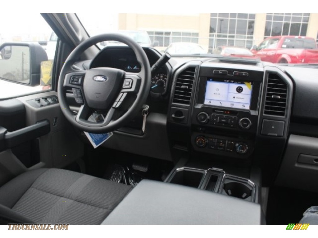2018 F150 XL SuperCab - Magnetic / Earth Gray photo #21
