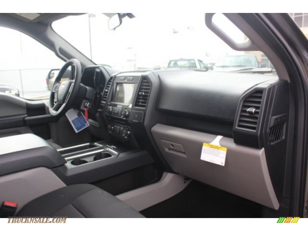 2018 F150 XL SuperCab - Magnetic / Earth Gray photo #27