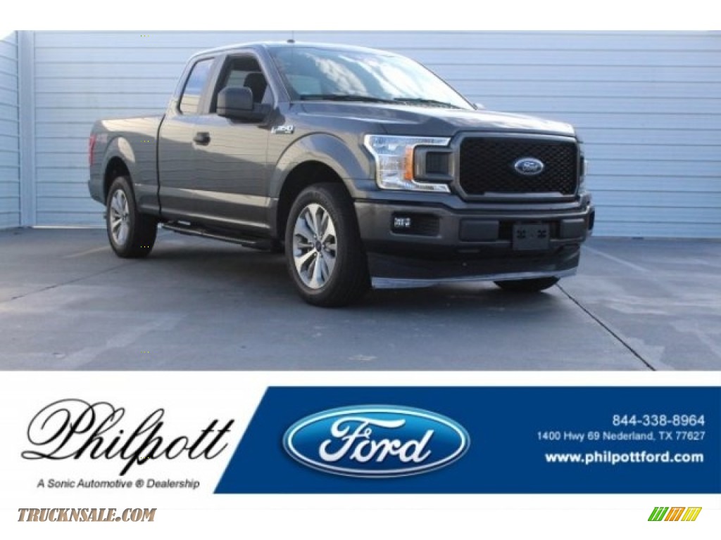 Magnetic / Earth Gray Ford F150 XL SuperCab