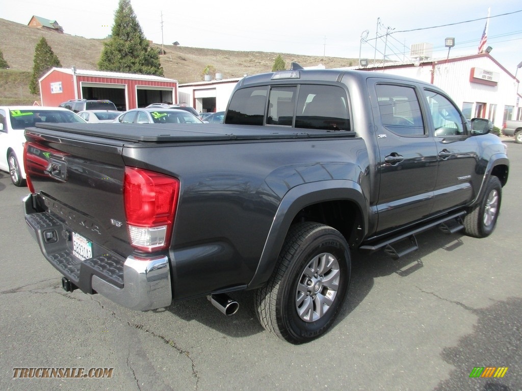 2017 Tacoma SR5 Double Cab - Magnetic Gray Metallic / Cement Gray photo #7