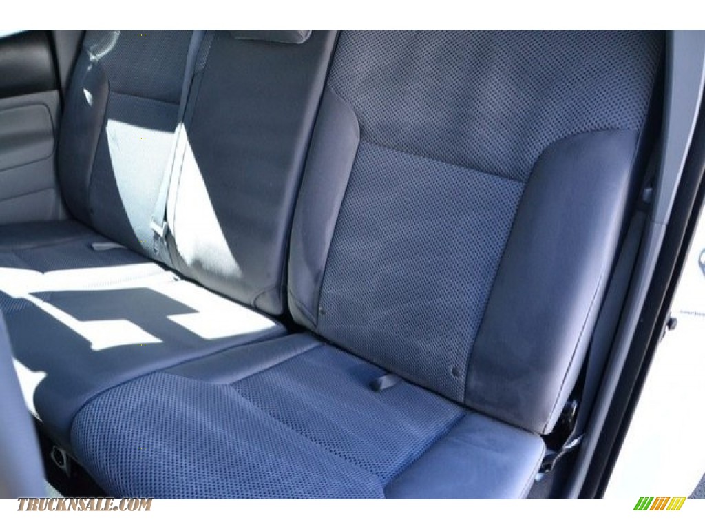 2015 Tacoma V6 Double Cab 4x4 - Super White / Graphite photo #22