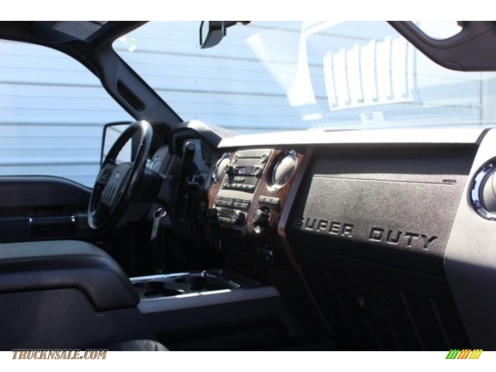 2012 F250 Super Duty Lariat Crew Cab 4x4 - Sterling Grey Metallic / Black photo #30