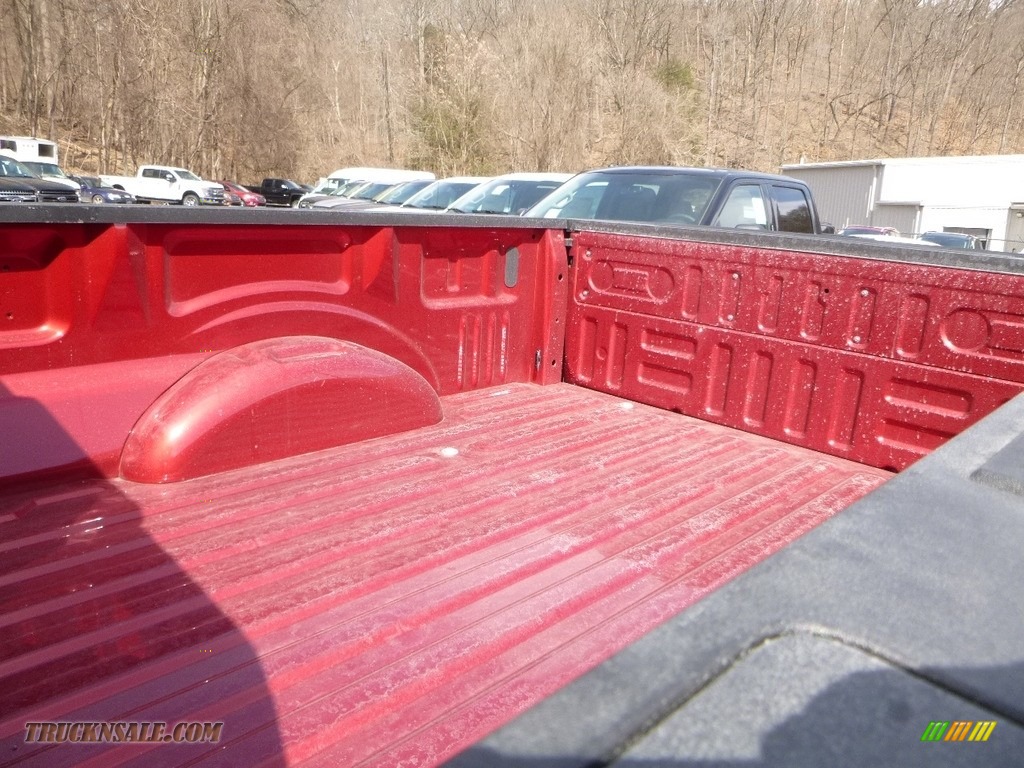 2018 F150 XLT SuperCab 4x4 - Ruby Red / Earth Gray photo #8