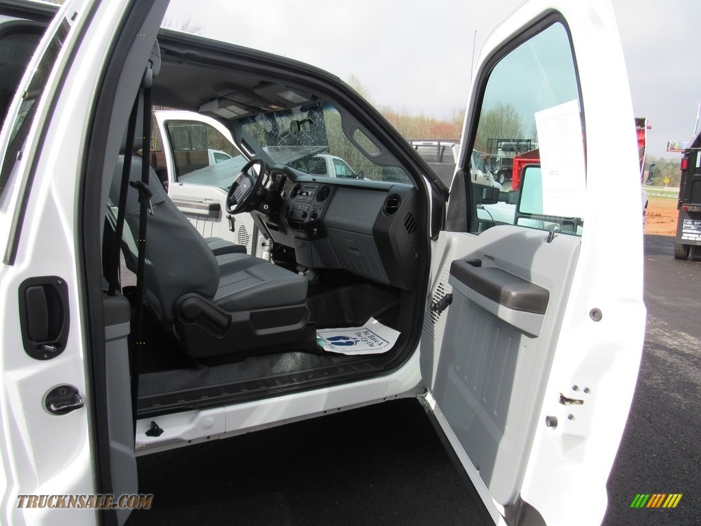 2015 F250 Super Duty XL Super Cab - Oxford White / Steel photo #21