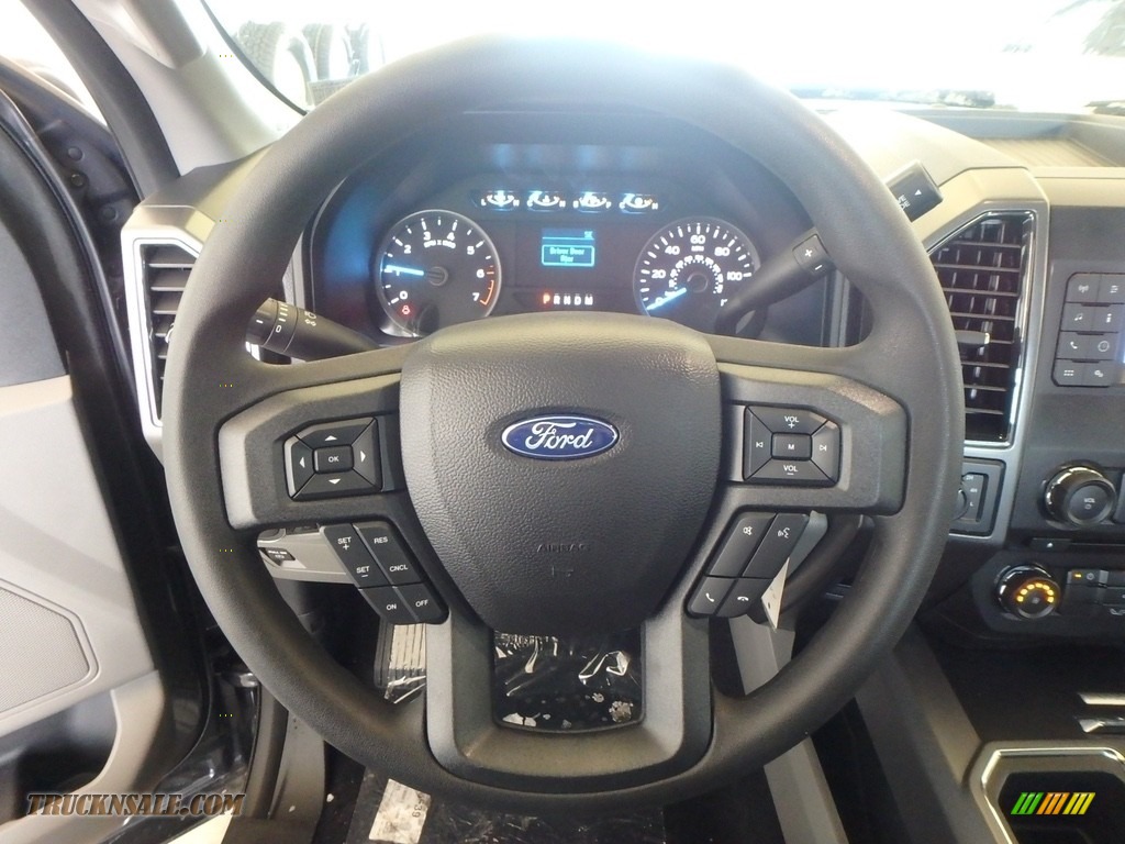 2018 F150 XLT SuperCab 4x4 - Magnetic / Earth Gray photo #14