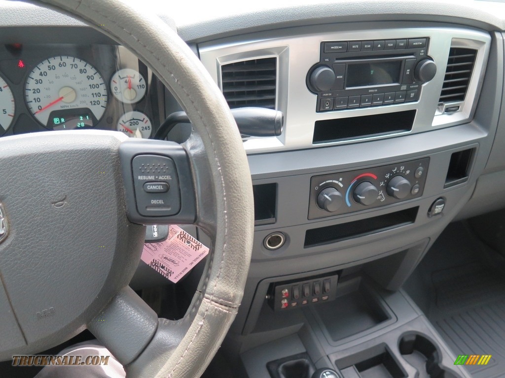 2007 Ram 3500 SLT Quad Cab 4x4 Dually - Bright Silver Metallic / Medium Slate Gray photo #20
