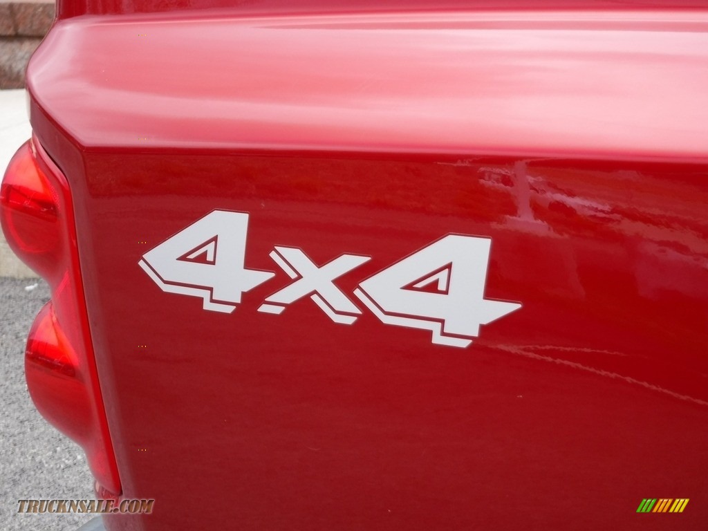 2006 Dakota SLT Quad Cab 4x4 - Inferno Red Crystal Pearl / Medium Slate Gray photo #3