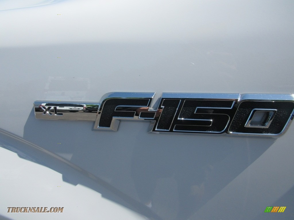 2014 F150 XL Regular Cab - Oxford White / Steel Grey photo #37