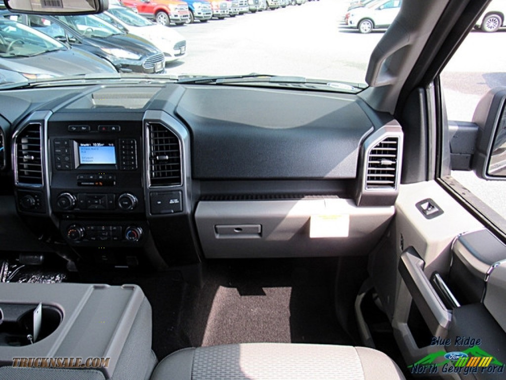 2018 F150 XLT SuperCab 4x4 - Magnetic / Earth Gray photo #16