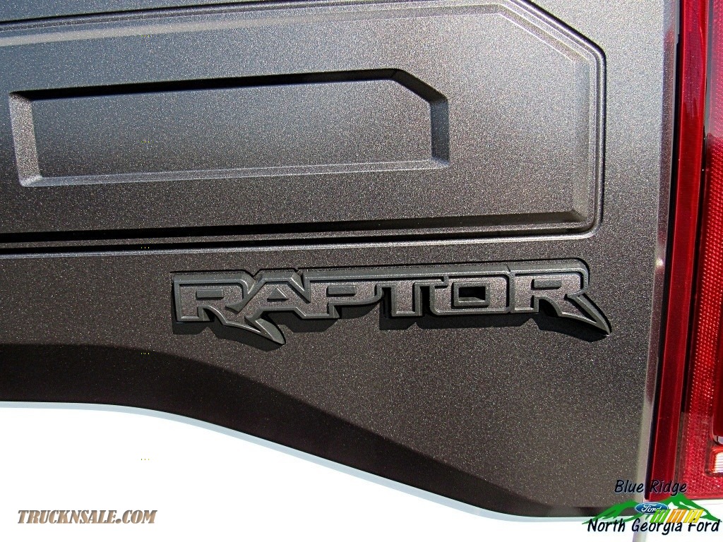 2018 F150 SVT Raptor SuperCrew 4x4 - Oxford White / Raptor Black photo #39