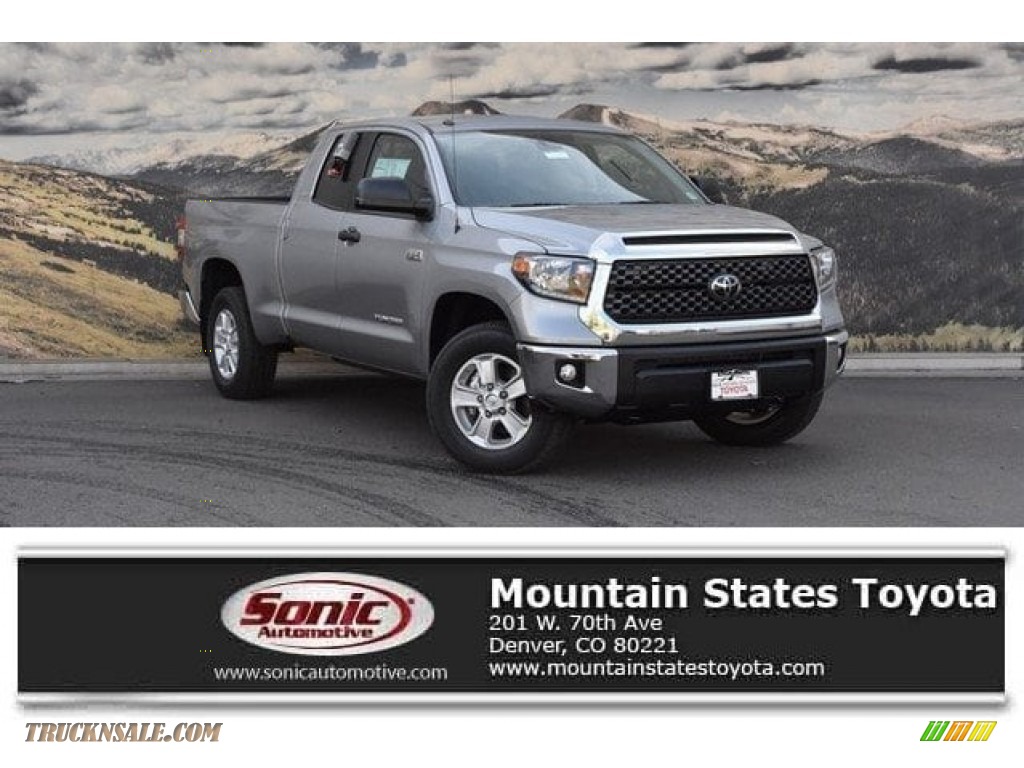 Silver Sky Metallic / Graphite Toyota Tundra SR5 Double Cab 4x4