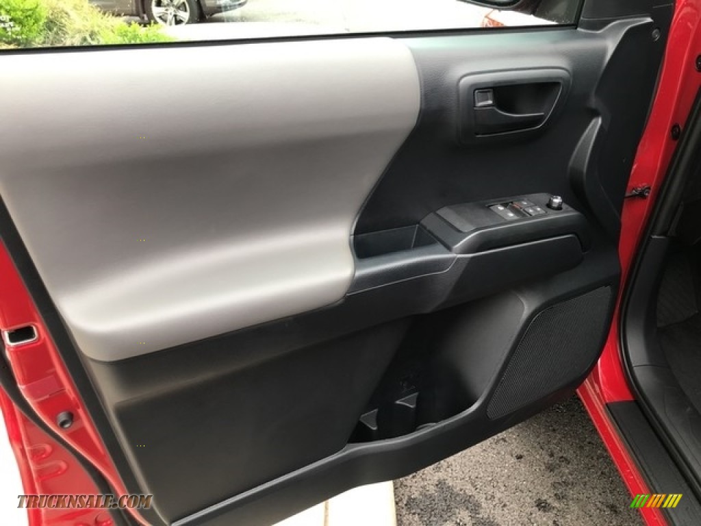2018 Tacoma SR Access Cab 4x4 - Barcelona Red Metallic / Cement Gray photo #8