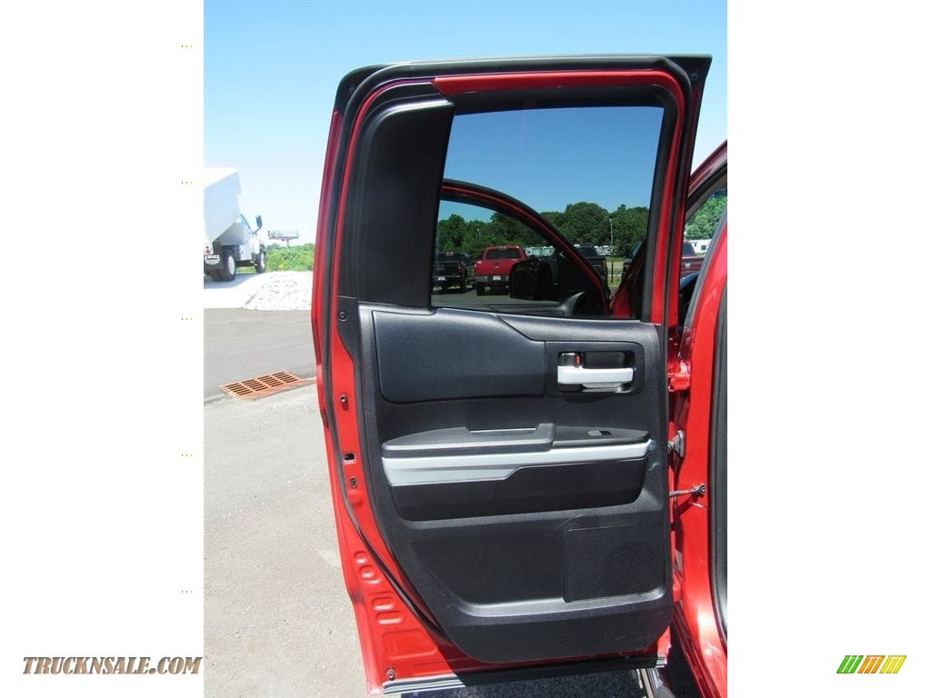 2014 Tundra SR5 Double Cab - Radiant Red / Graphite photo #29