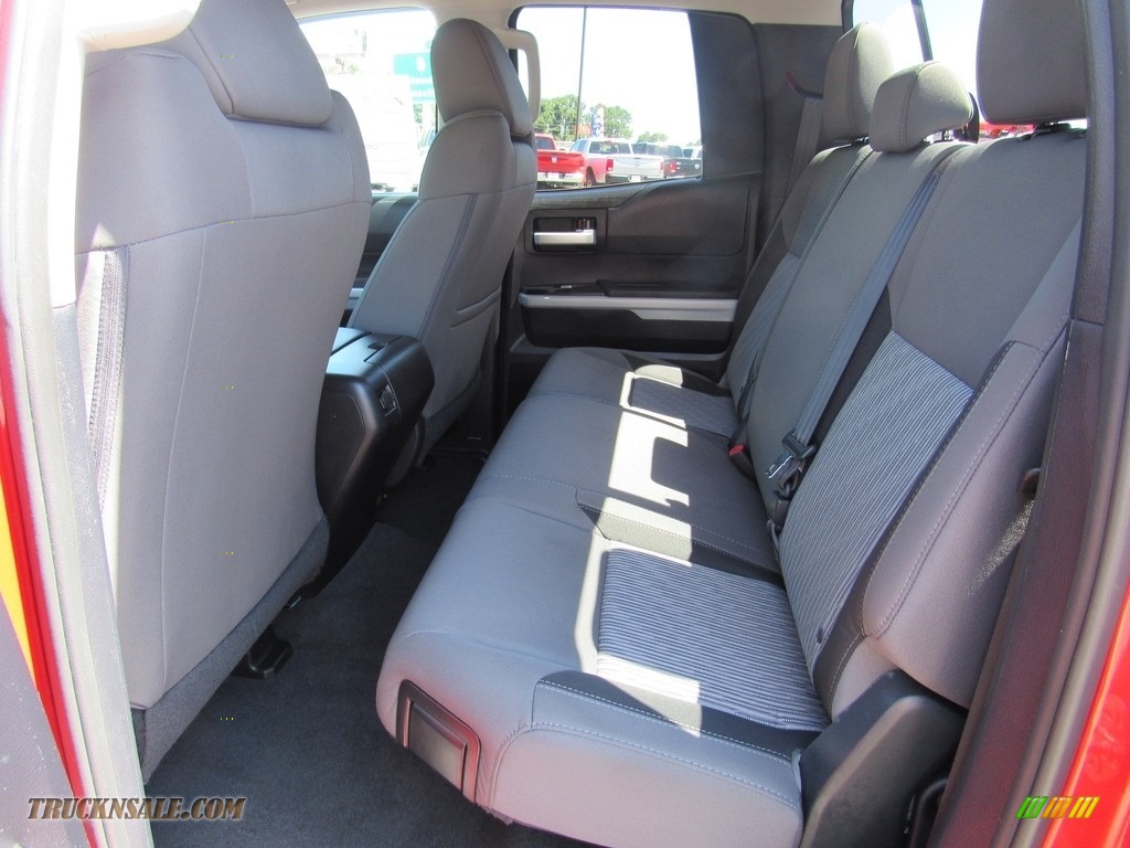 2014 Tundra SR5 Double Cab - Radiant Red / Graphite photo #32