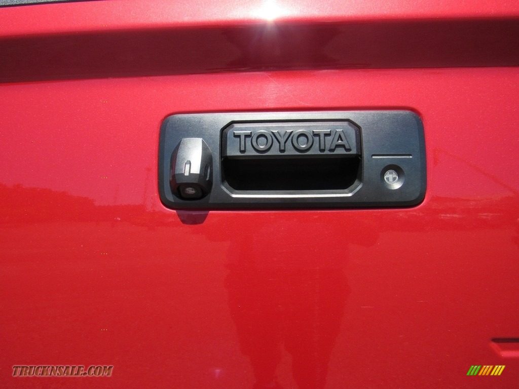 2014 Tundra SR5 Double Cab - Radiant Red / Graphite photo #39