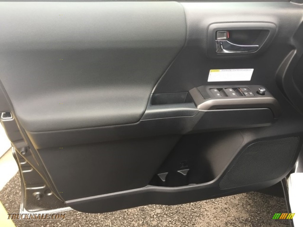 2018 Tacoma TRD Off Road Double Cab 4x4 - Magnetic Gray Metallic / Graphite w/Gun Metal photo #11