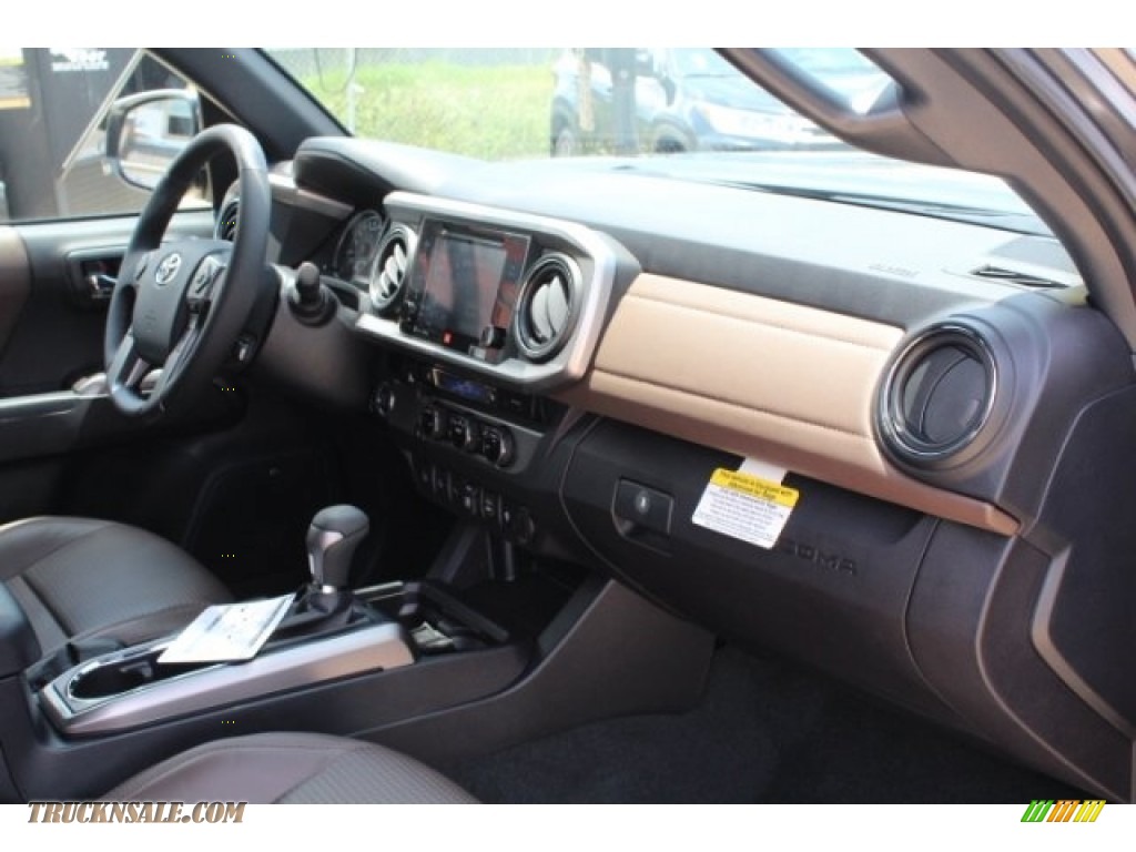 2018 Tacoma Limited Double Cab - Magnetic Gray Metallic / Hickory photo #31 2018 Tacoma Limited Double Cab - Magnetic Gray Metallic / Hickory photo #31