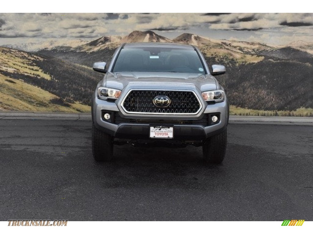 2018 Tacoma TRD Off Road Double Cab 4x4 - Silver Sky Metallic / Cement Gray photo #2