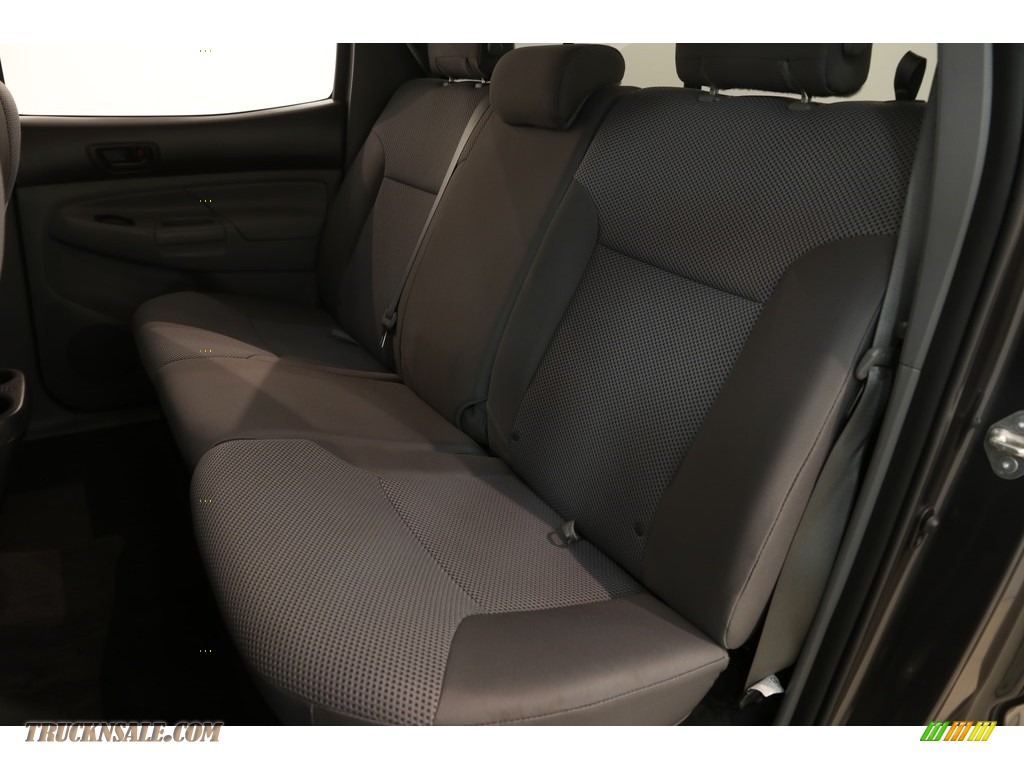 2015 Tacoma V6 Double Cab 4x4 - Magnetic Gray Metallic / Graphite photo #18
