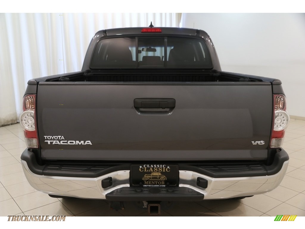 2015 Tacoma V6 Double Cab 4x4 - Magnetic Gray Metallic / Graphite photo #19