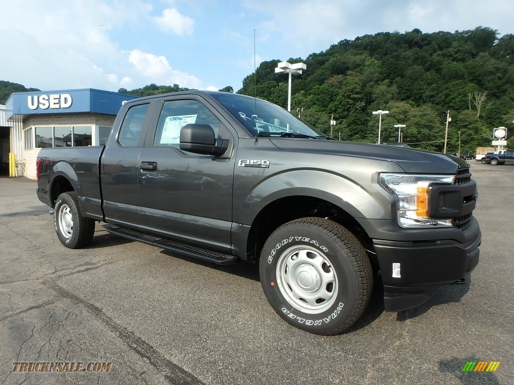 2018 F150 XL SuperCab 4x4 - Magnetic / Earth Gray photo #9