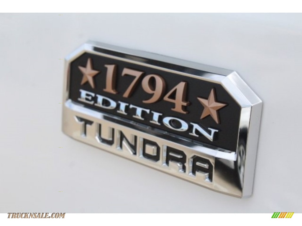2019 Tundra 1794 Edition CrewMax 4x4 - Super White / 1794 Edition Premium Brown photo #11